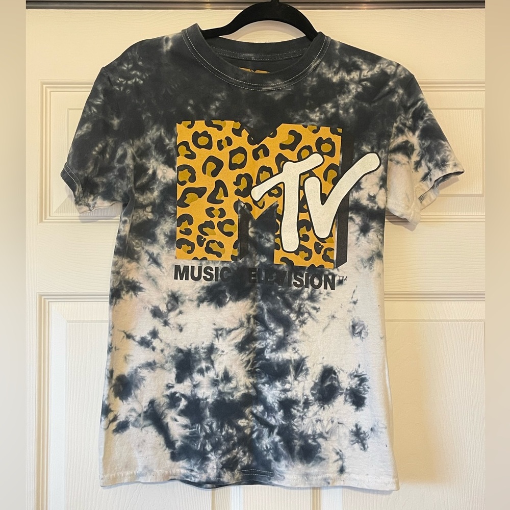 MTV T-Shirt Size Medium Tie-Dye